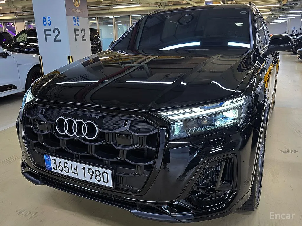 Audi Q7 55 TFSI Quattro Premium, 2025