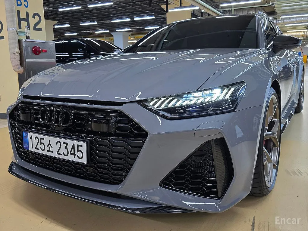 Audi RS6 4.0 TFSI Quattro Avant Performance, 2025