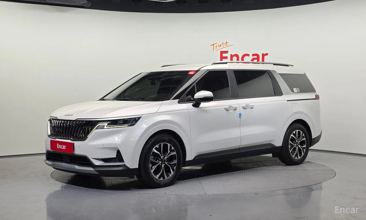 Kia Canival Diesel 9-Seater Prestige, 2022