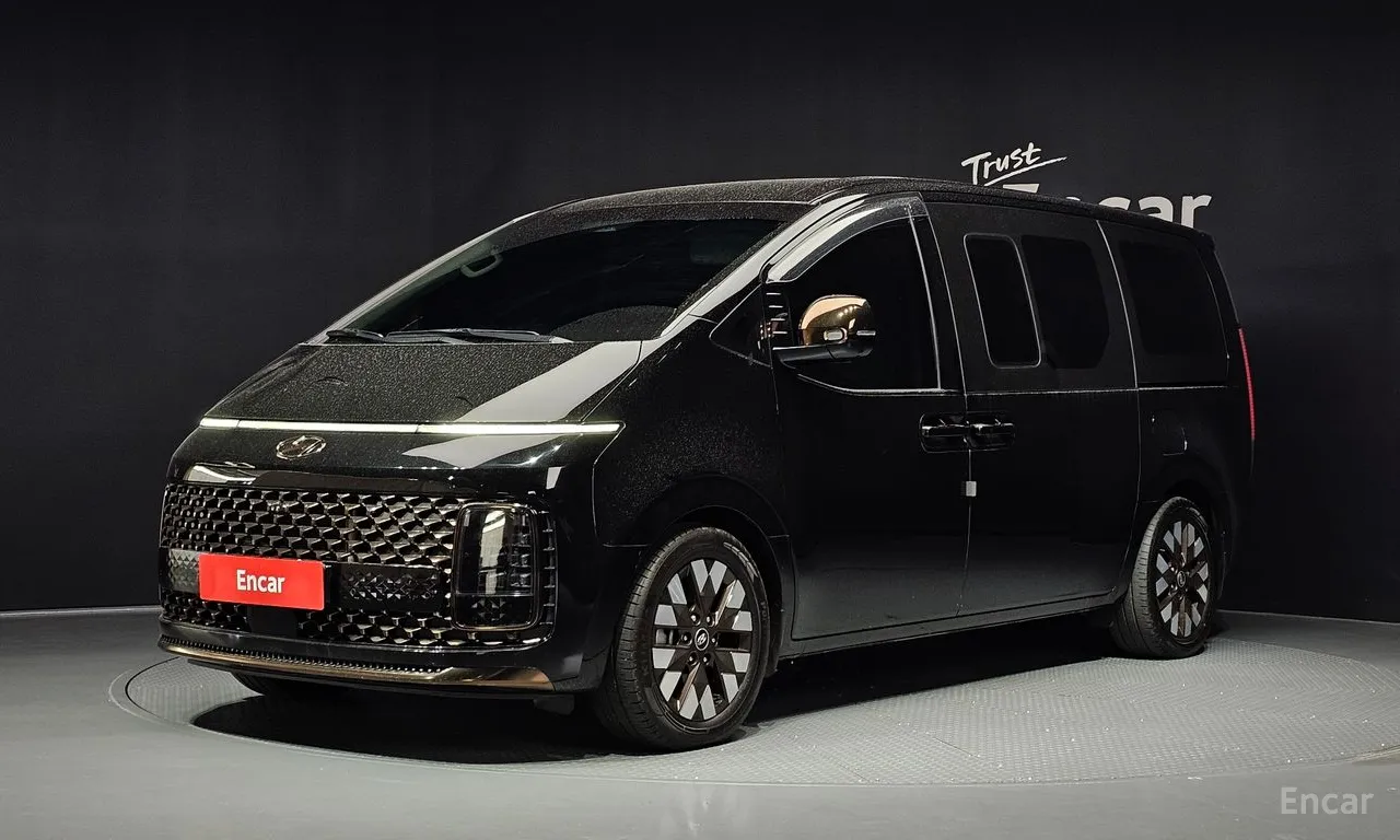 Hyundai Staria 4WD Lounge 9-Seater Inspiration, 2023